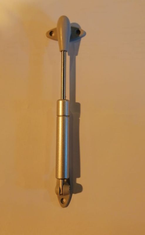 Амортизатор крышки для витрины Hurakan HKN-ICS67